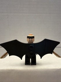 LEGO Batman Movie Batman w/ Glider Minifigure 70913 Scarecrow Fearful Face-Off