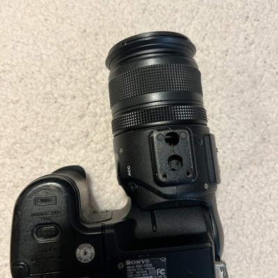 Sony Cyber-Shot DSC-F828 8.0MP 7X Zoom Super HAD CCD Digital Zeiss
