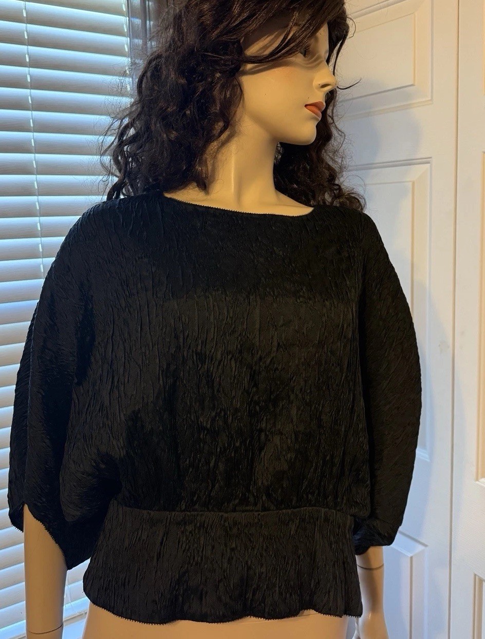 Top Yves Saint Laurent nuovo A I 2009 unico 92% seta taglia S M vendita al dettaglio $1990