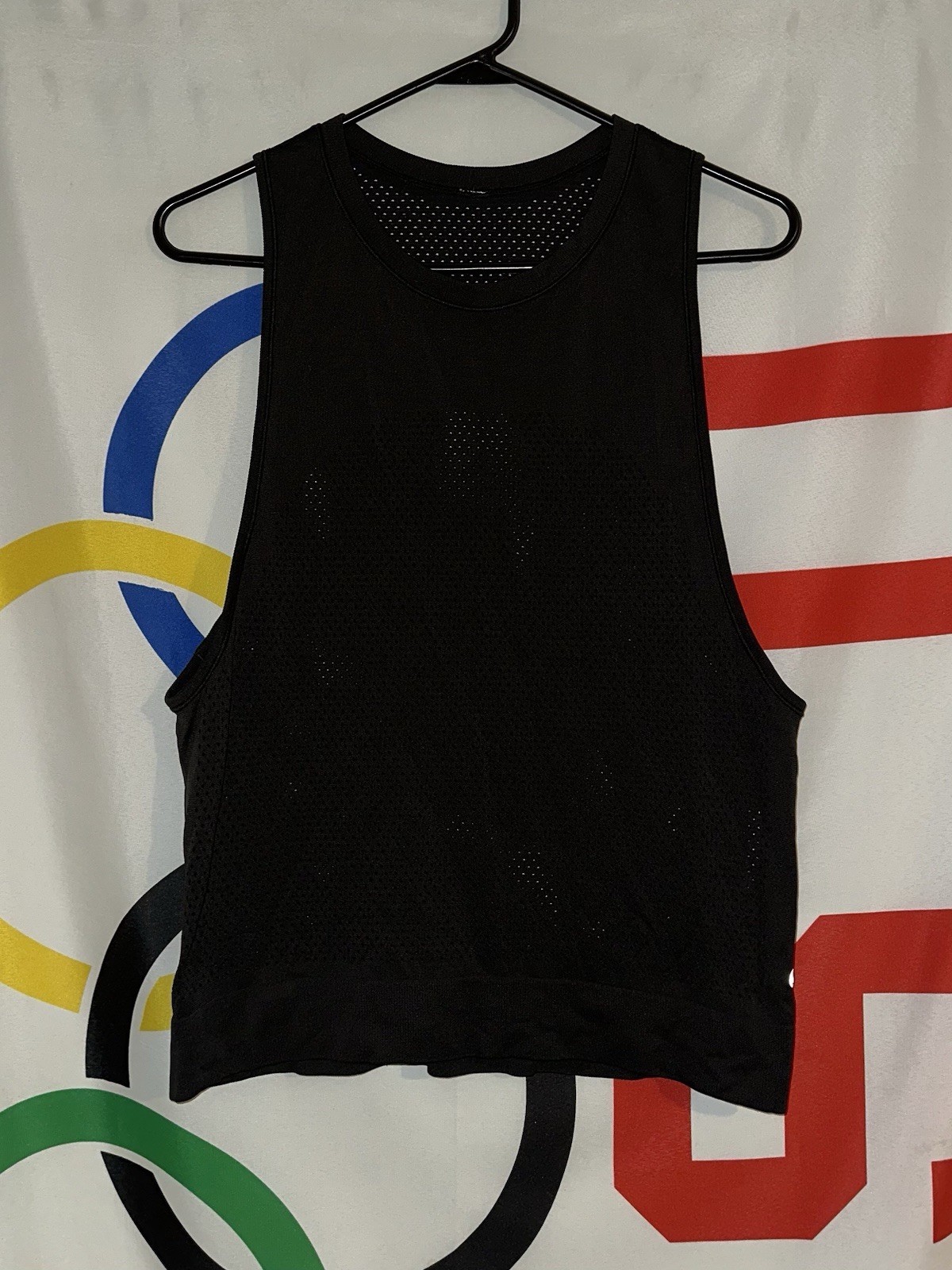 Lululemon Perforated Tank Top Womens 6 Black Athleisure Breathable Swiftly