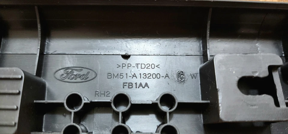 2012-2018 福特焦点前门壁板 P/N BM51-A13200-ACW 原始设备制造商 — 第 4/4 张图片