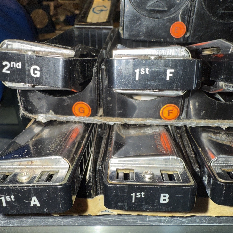 Juego de 17 armónicos Lee Oskar con estuches Foto 4 de 4