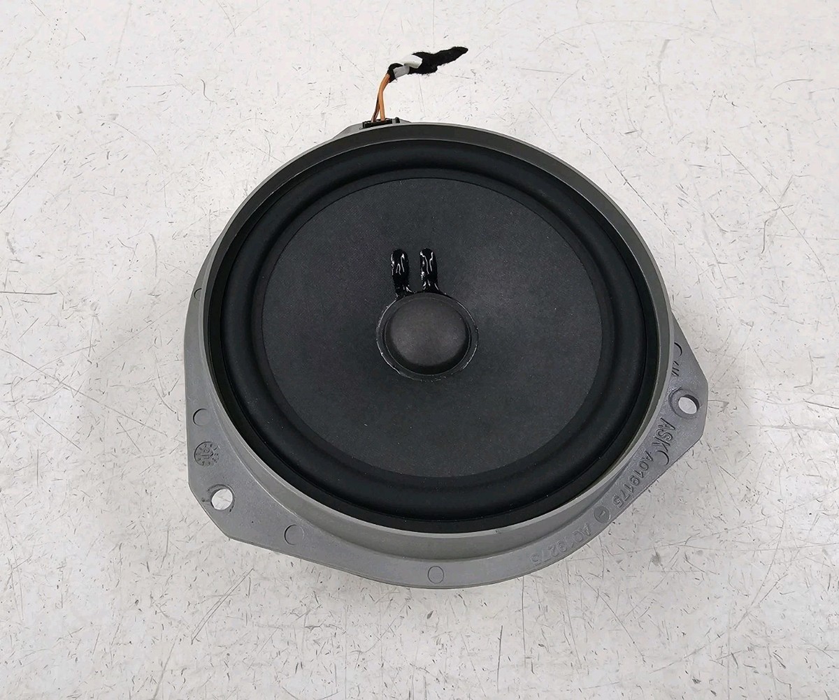 50564039 Alfa Romeo Stelvio Rear Door Speaker OEM 2018 2019 2020