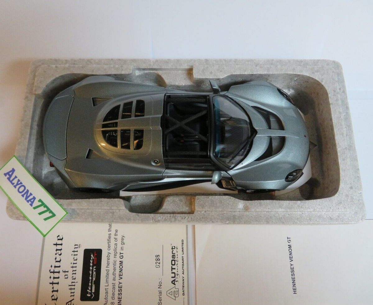 AUTOart 1/18 Hennessey Venom GT Spyder AutoArt SIGNATURE AUTOart 1/18 Hennessey Venom GT Spyder AutoArt SIGNATURE