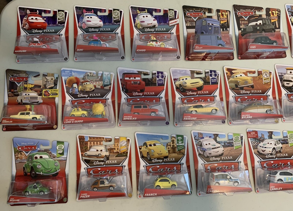 DISNEY PIXAR DIE CAST COLLECTOR CARS W/ CHASE/SUPER CHASE HTF BNIP