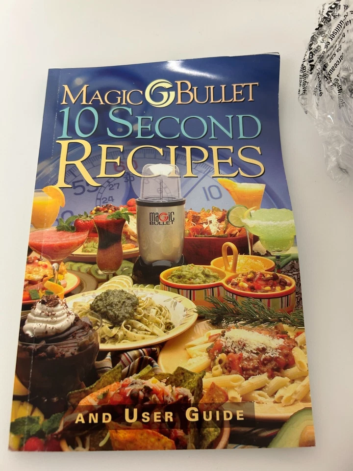 Accesorios de repuesto Magic Bullet 5 tazas, 4 anillos, 5 tapas, 1 hoja plana con taza Foto 2 de 4