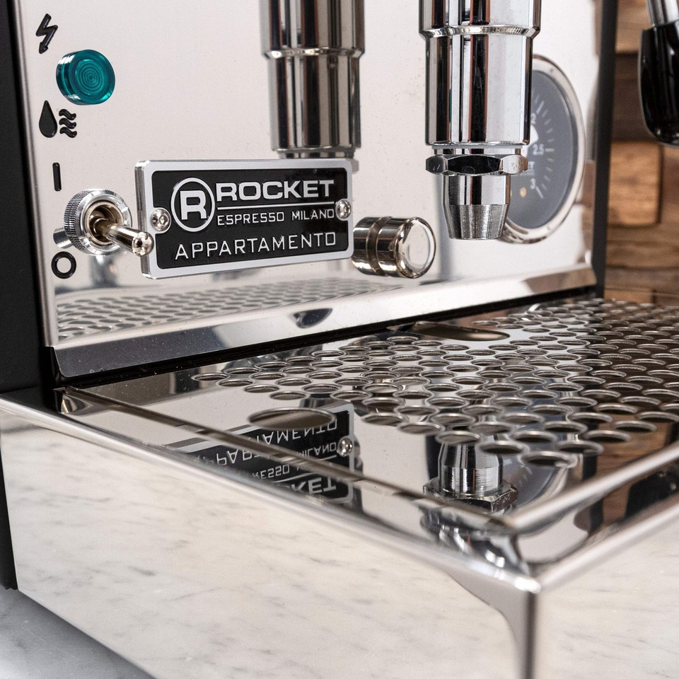 Refurbished Rocket Espresso Appartamento Serie Nera Espresso Machine