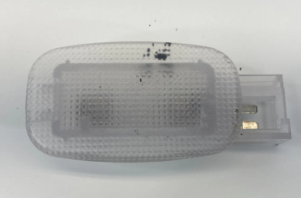 06-11 Lámpara de luz de cortesía panel de instrumentos delantero izquierdo mercedes-benz ml350 Foto 2 de 4