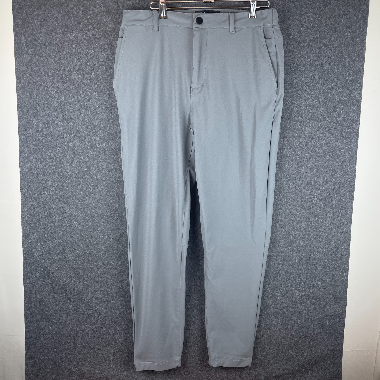 CUTS Clothing Brand AO Jogger Pant Gray Performance Stretch Tapered Mens Medium