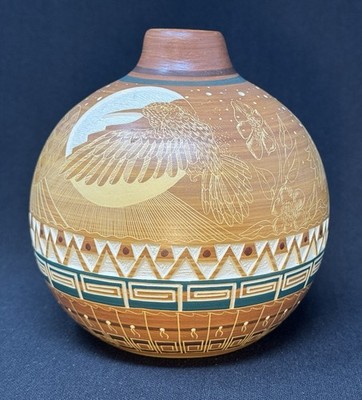 Norman Lansing 1989 Sun Bird Hummingbirds Etched Art Pottery Ute Mountain Pot