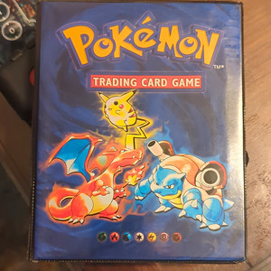 Pokémon TCG Blue 4-Pocket Standard Card Album WOC08320 W/Vintage Collection