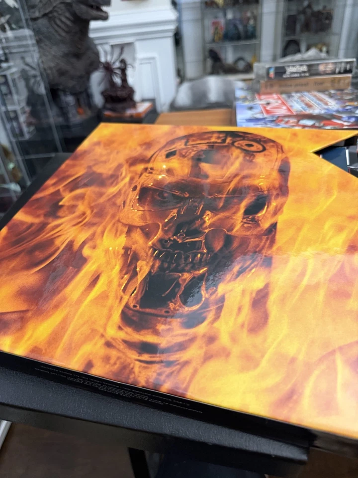 TERMINATOR 2: JUDGMENT DAY-1991 (Special Edition 3-Laser Disc Box Set) W/ Insert - Image 2 of 4