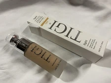 TIGI Cosmetics Tinted Primer- "Light" - 0.95 Fl oz New with Box