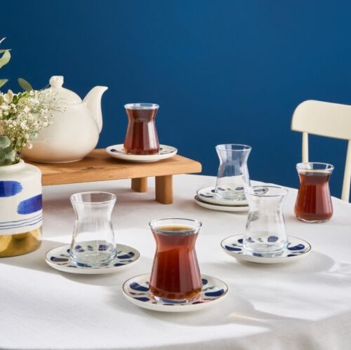 İznik 6-Piece Turkish Tea Glass Set with Saucers – Traditional Ottoman Style - Picture 3 of 6