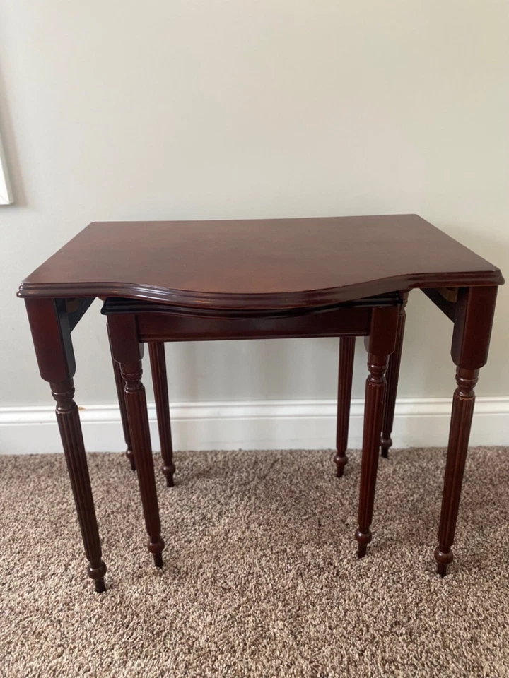Bombay Company 2 Traditional Mahogany Nesting Tables  18.5" x 13" x 19" Tall - Image 2 of 4
