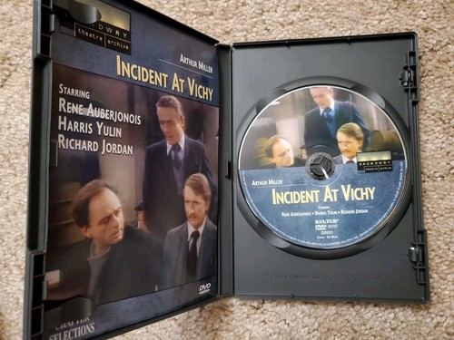 Incident at Vichy Broadway Theatre Archive DVD - 第 3/3 張圖片