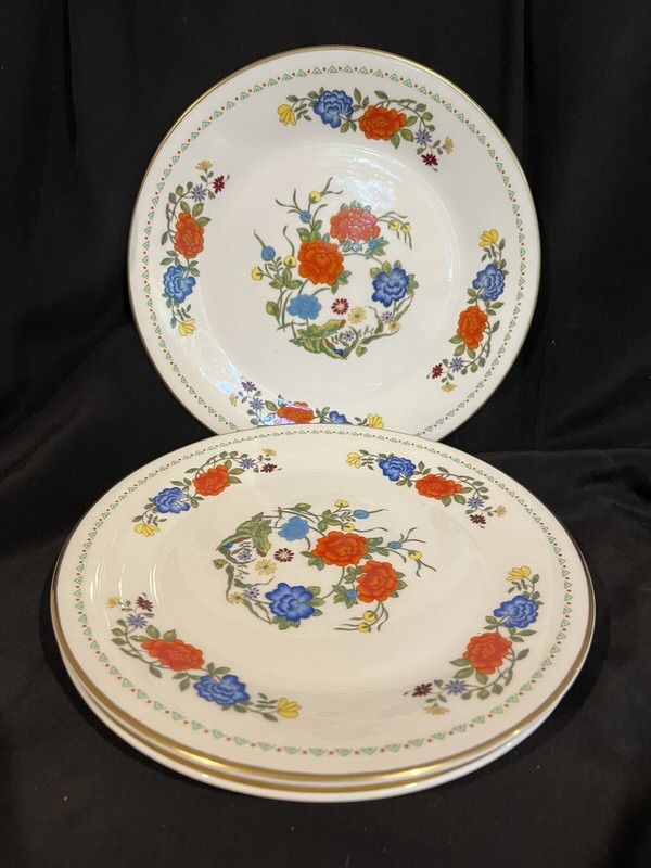 Aynsley Bone China England - Set Of 4 Salad Plates - Famille Rose - Excellent!!