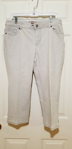 Women's Chico's Crop Light Gray Denim Pant Size 1.5, Inseam 20" Waist 32"