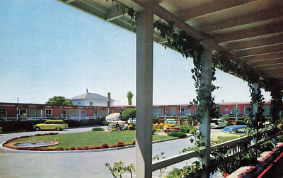 Postcard California Motel Berkeley CA Old Cars