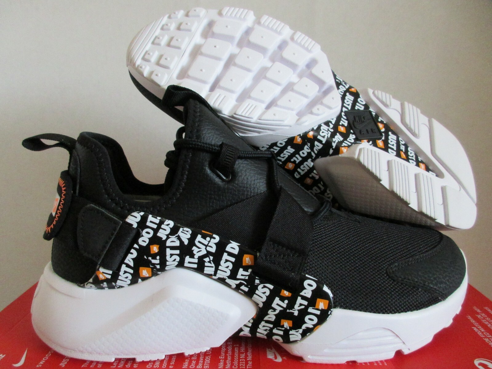 nike air huarache city low just do it