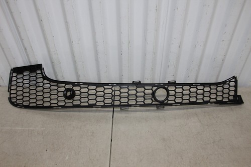 Aston Martin DBX Straight-Six 2021-2024 Front Right Lower Bumper grille Photo - $650