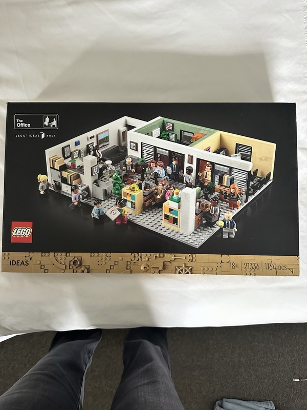 LEGO Ideas 21336 the Office Set Pre-Owned