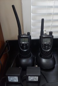 Motorola XTN Series Lot Of 2 Chargers, XV2100 & XU2600 Radios + Bonus Radio READ