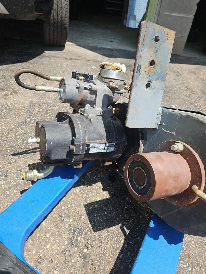 Compresor de tornillo y unidad de accionamiento Toma de fuerza Foto 2 de 4