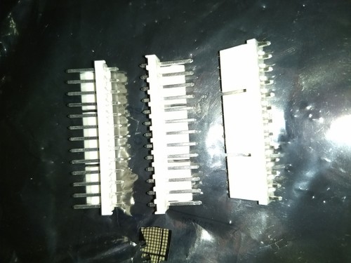 25 Stück - Steckverbinder PC, 13 Positionen, 0,45 SQ TIN - Bild 1 von 5