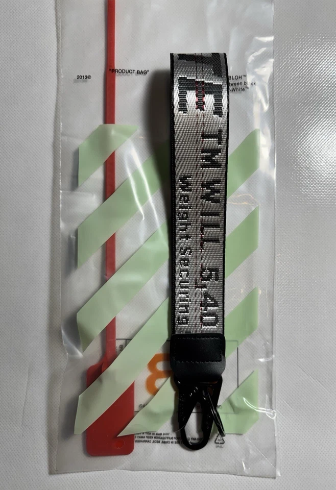 Off White Industrial Keychain Silver with Metal Clasp New With Ziptie - Image 3 of 4