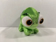 Disney Store Tangled Rapunzel 8” Pascal Green Chameleon Stuffed Animal Plush