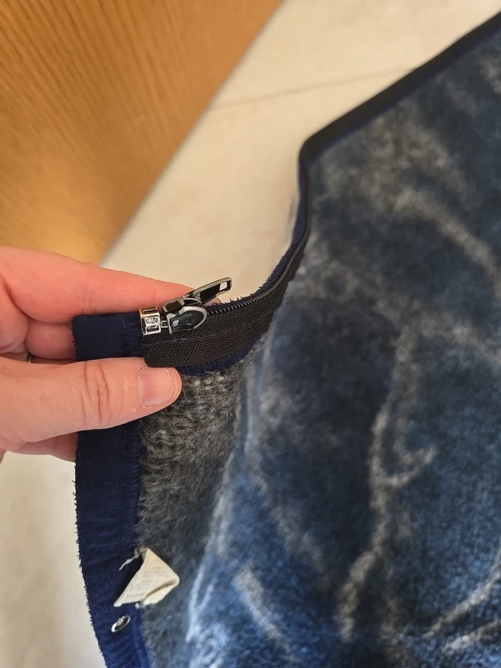 Saco de dormir Biederlack James Hartman Wolves EE. UU. de colección con cremallera 78"x52" Foto 3 de 4