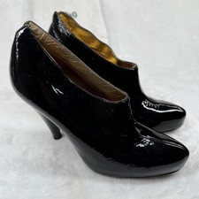 D&G Dolce & Gabbana Black Patent Leather Bootie Pumps Gold Insole Red Sole 39.5