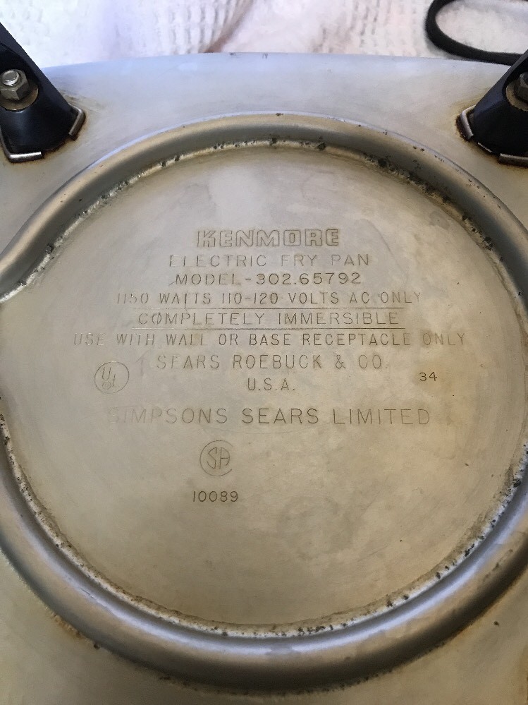 VTG Faberware 12 Fry Pan Skillet Buffet Server 335-A with Lid & Power Cord EUC