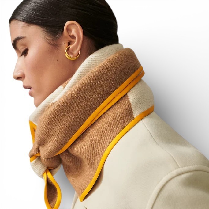 NEW Hermes Losange Cashmere De Coupe Ivoire/Caramel Reversible
