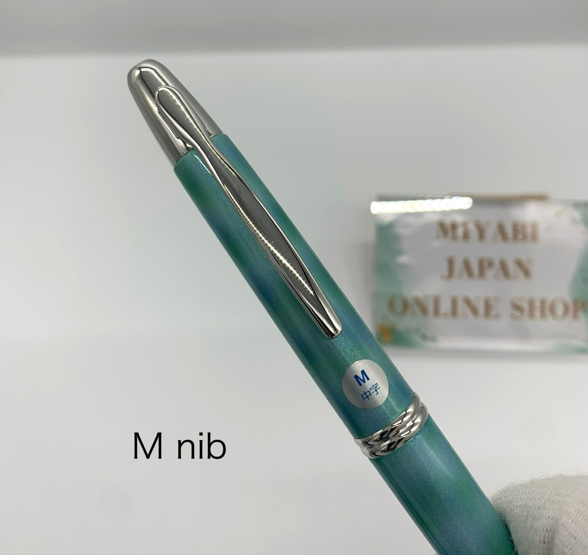 PILOT Capless Water Lilies by Monet 18K Medium Nib Usagiya