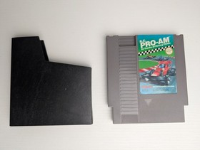 R.C. Cartucho aut&eacute;ntico probado Pro-Am (Nintendo NES, 1988) + funda antipolvo