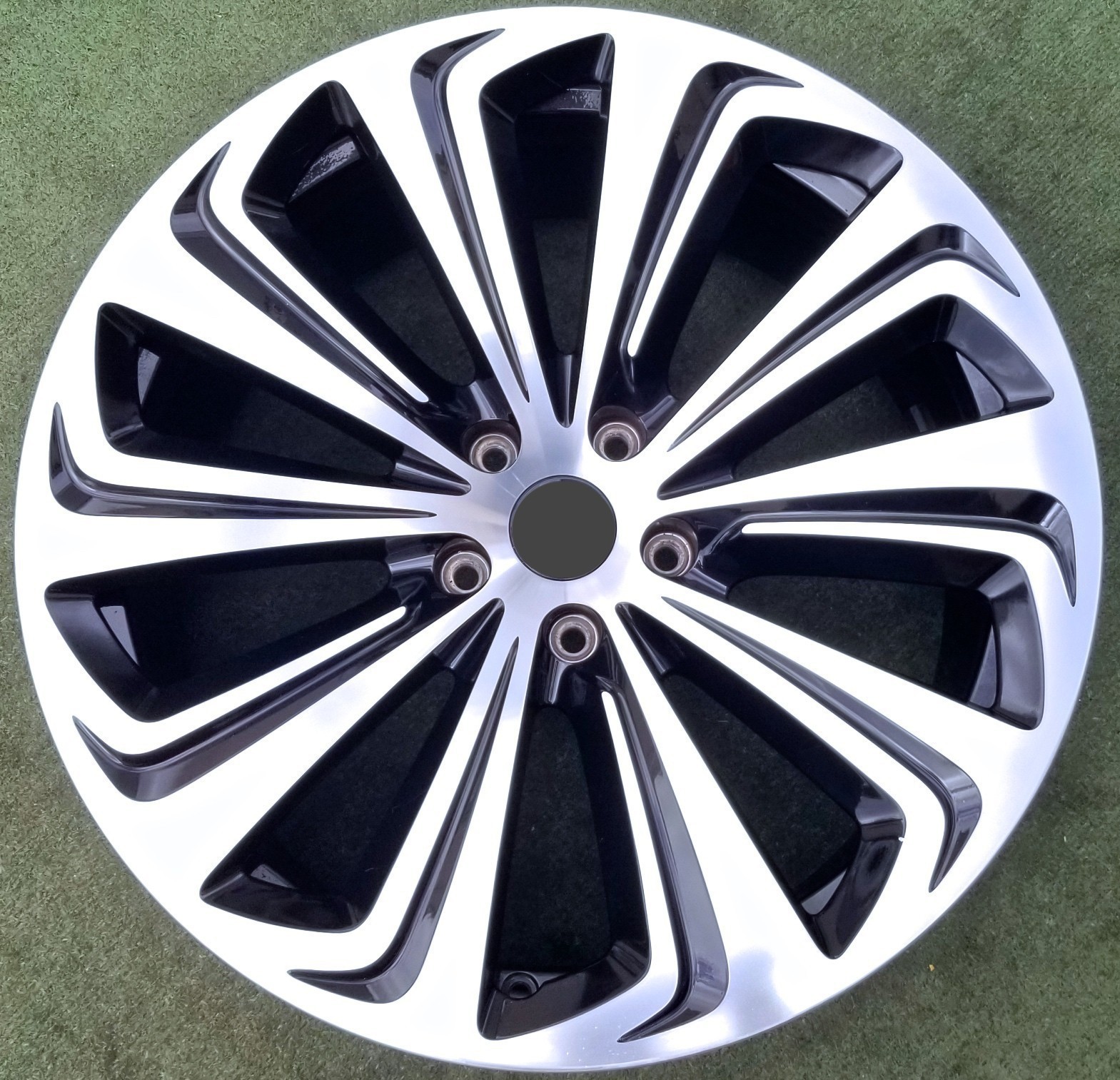 Factory Bentley Bentayga AZURE Wheel Black Machine Genuine OEM 22 in 36A601025S