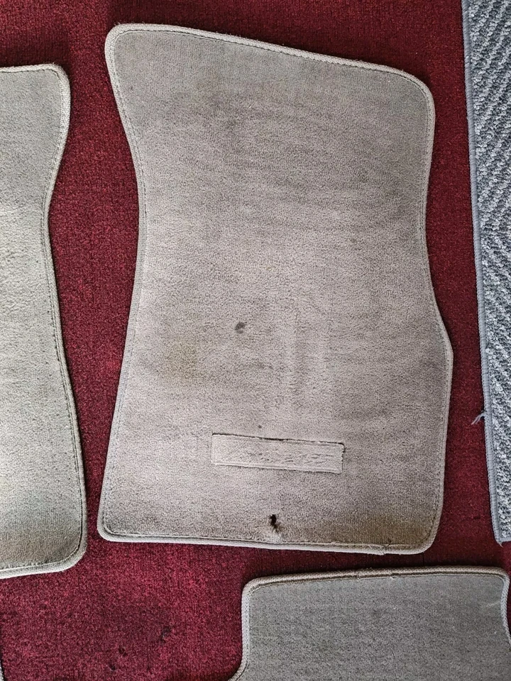 Hyundai Accent LC 2002 chasis original juego de alfombrillas tostadas Foto 3 de 4