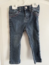 Wonder Kids Girls 2T Jeans With Cats On Back Pockets