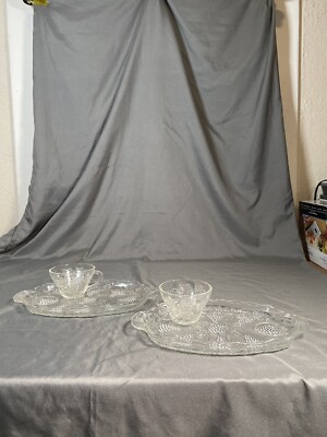 Vtg Antique Anchor Hocking Serva-Snack Grape Pattern Set Of 2