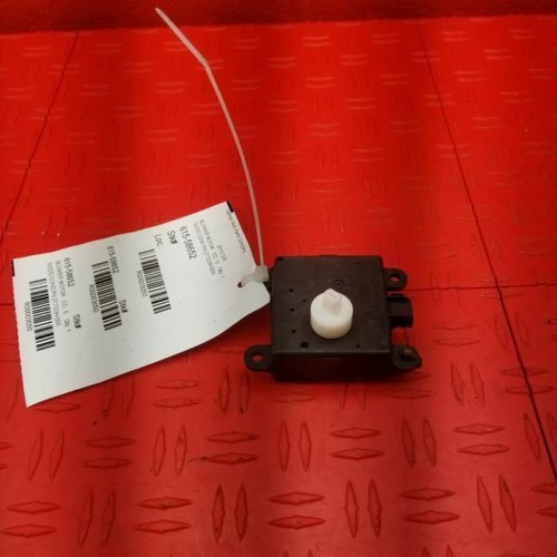 0919 INFINITI G37 EVAPORATOR AIR FLOW FLAP CONTROL MOTOR OEM