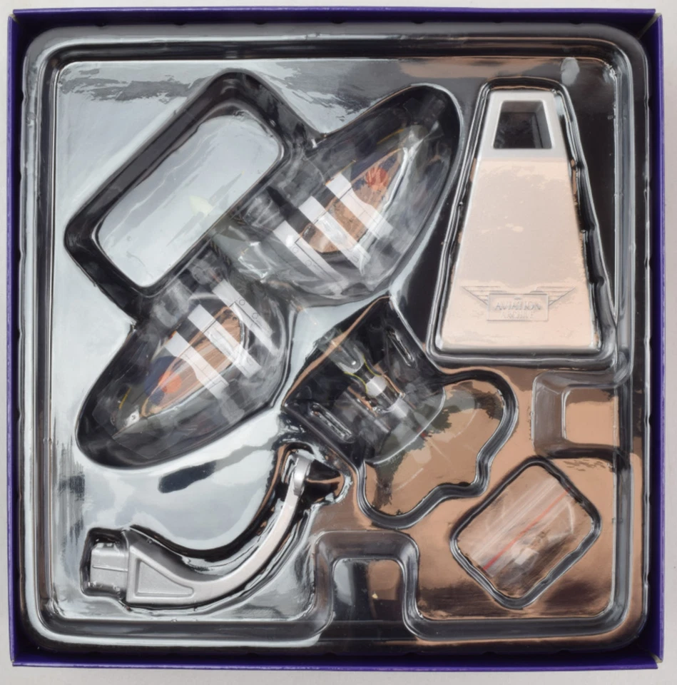 Corgi Supermarine Spitfire T.9 -Biggin Hill Heritage 1:72 Scale Airplane AA29202 - Image 3 of 3