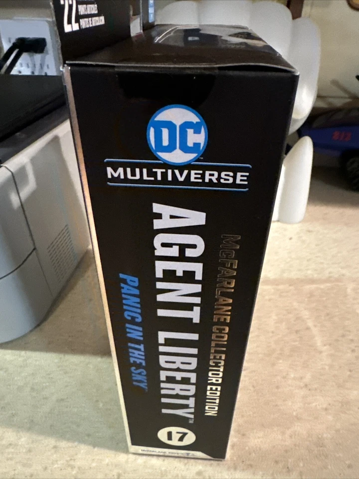 SDCC 2024 Exclusivo McFarlane DC Multiverse Agent Liberty Edición Coleccionista Foto 4 de 4