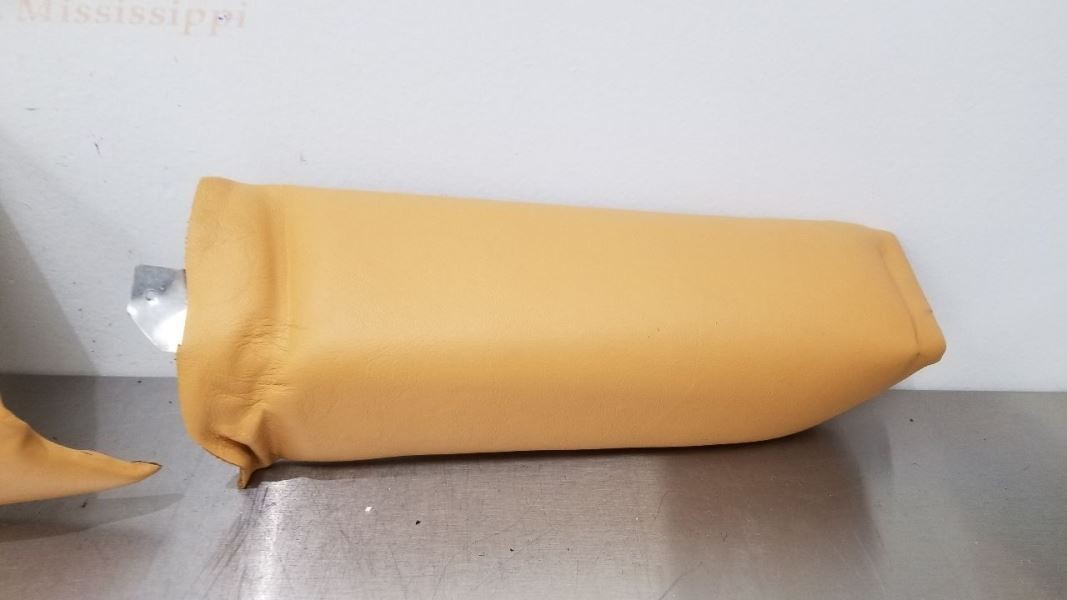 1990 FERRARI TESTAROSSA INTERIOR WINDSHIELD A PILLAR TRIM RIGHT PASSENGER TAN