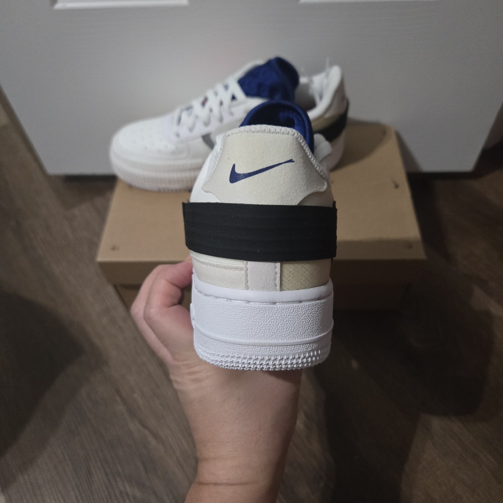 Nike Air Force 1 Type (GS) BQ4793-100 Size 6Y thumbnail 5