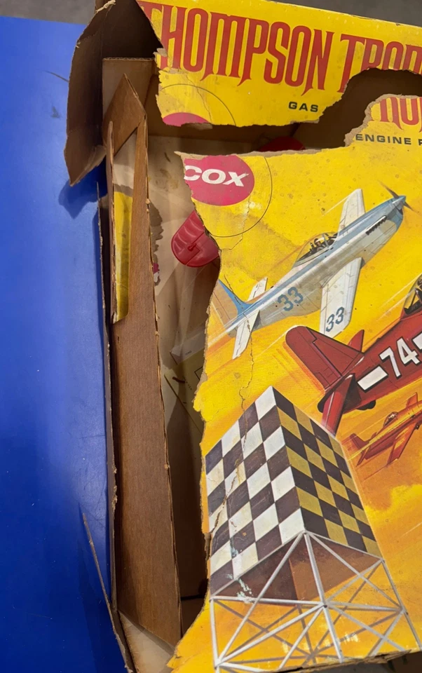 Cox Corsair 74 Thompson Trophy Winner Kit Avião Nitro/Brilho #2900 Iniciado NOS - Imagem 4 de 4