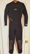 Women's BARE Velocity 5mm wetsuit size 10Tall