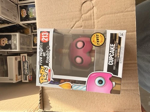 Funko Pop! Vinyl: Five Nights at Freddy's - Cupcake (Chase) #213