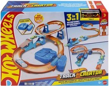 Hot Wheels Toy Car Track Set, Deluxe Building Box with Motorized Booster, 1:64